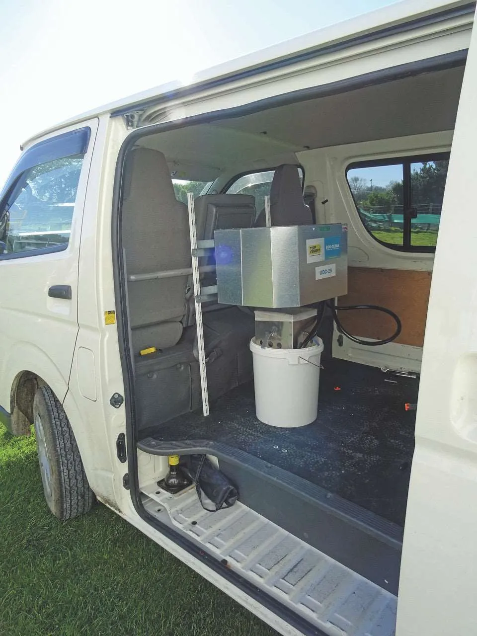 25 Litre Vehicle Mounted Paint Waste Water Treatment Stations - An Eco Responsible And Compliant Cleaning Solution