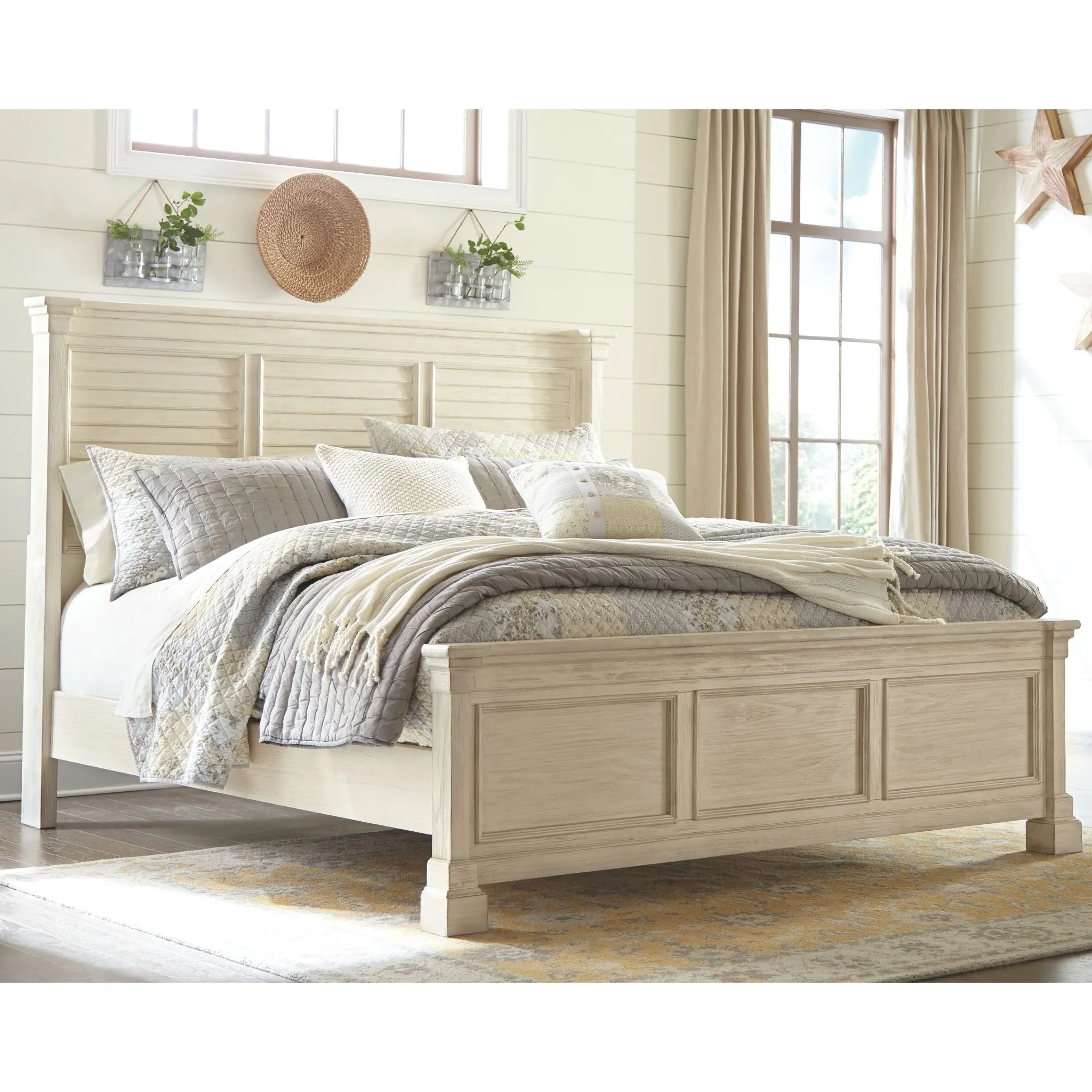 Ashley Bolanburg 3 Piece Louvered Bed