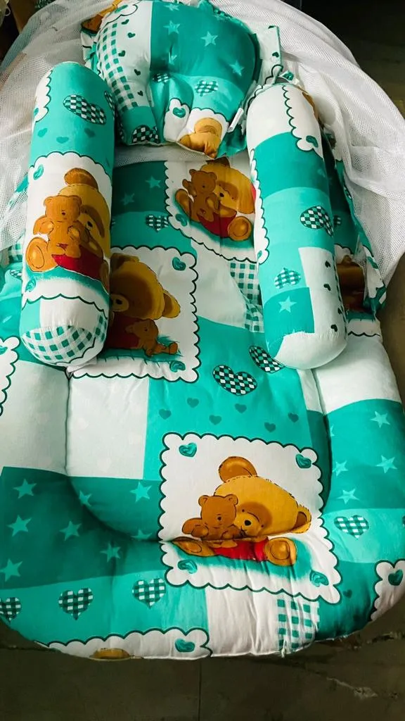 BABYHUG Teddy Print Baby Jumbo Bedding Set With Mosquito Net - Green