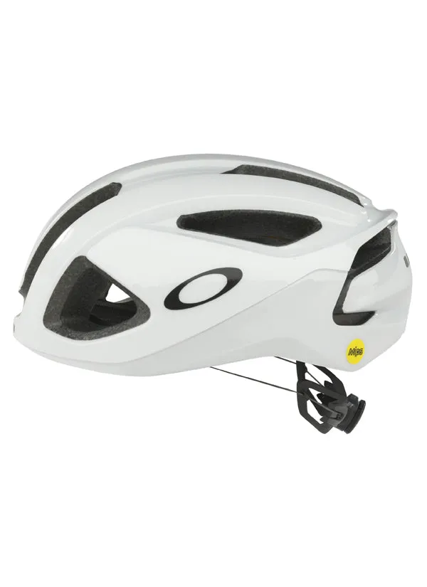 Oakley ARO3 Helmet