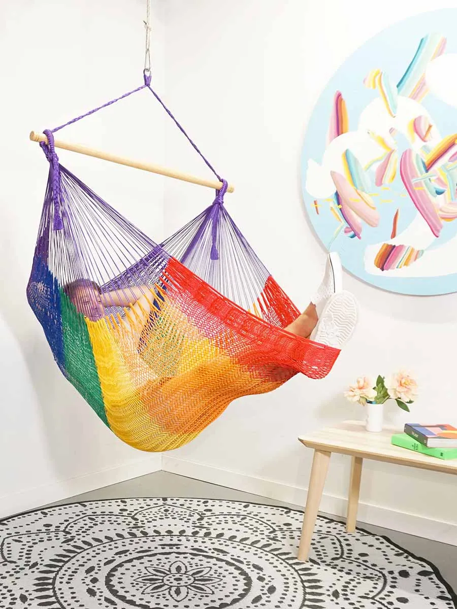 Thick Hangout Chair - Purple Rainbow