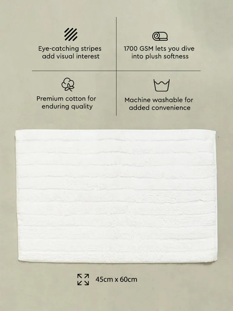 Westside Home White Fluffy Stripe Bathmat